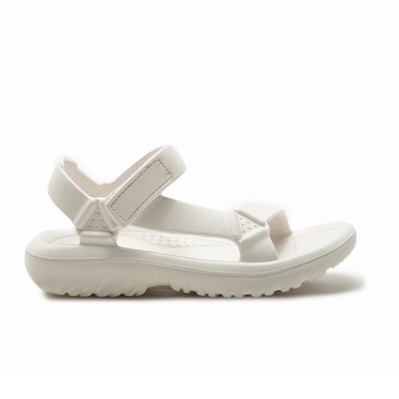 !LAST ONE SIZE 6! Velcro Sport Sandal in Off White - Picture 3 of 5